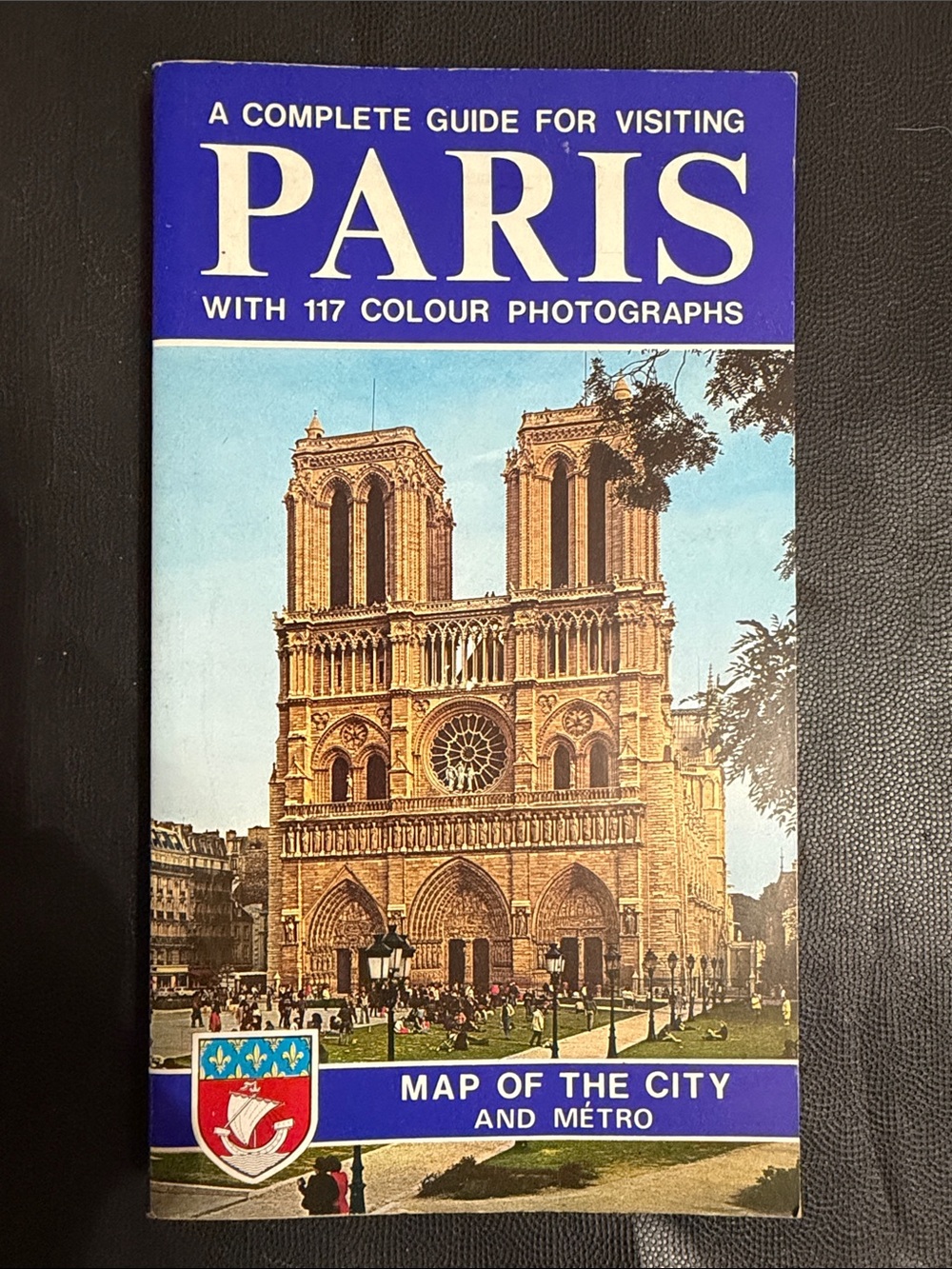Vintage "A Complete Guide for Visiting Paris" guidebook ed 1986 Bonechi